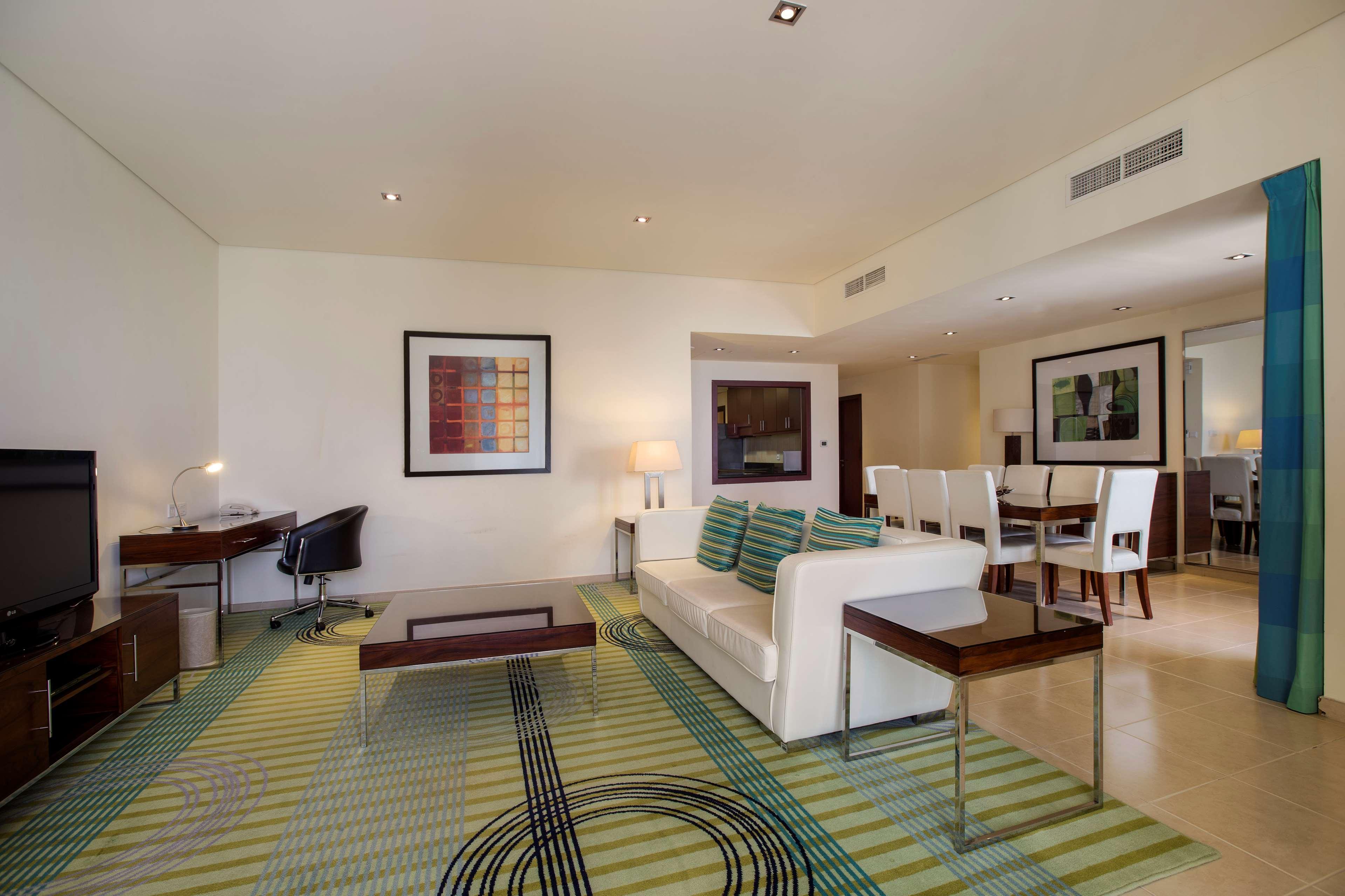 Hilton Dubai The Walk Hotel Luaran gambar